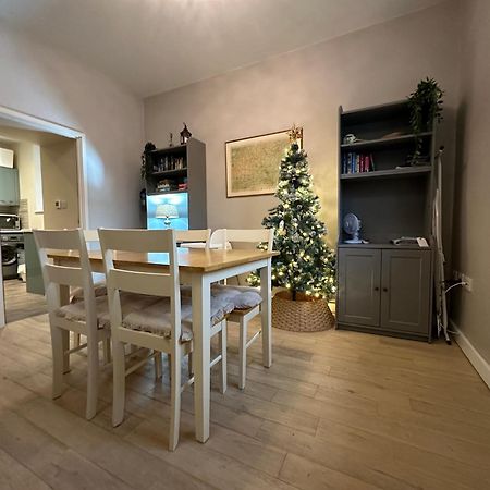 Cotswold Chapel, Sleeps Up To 5 In Kingsize Beds Apartment Чипинг Нортън Екстериор снимка